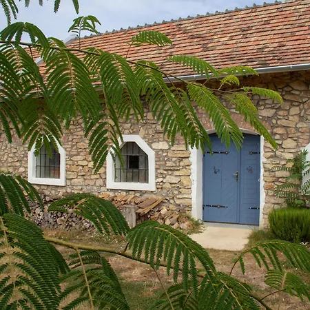 Holiday home Duba Haz A Balaton-felvideken *