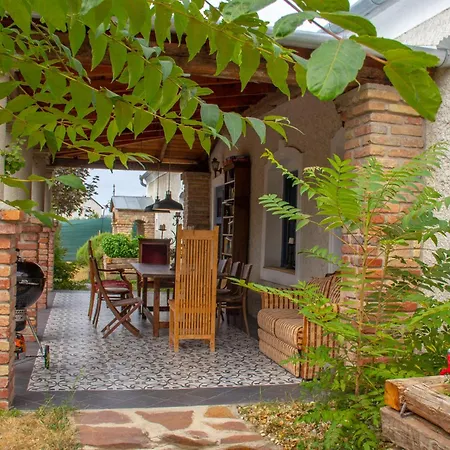 Holiday home Duba Haz A Balaton-felvideken
